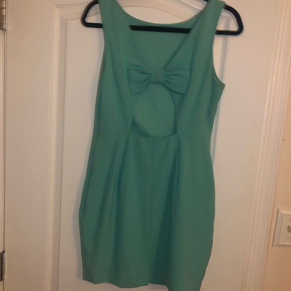 Ladies forever 21 dress with bow - Picture 1 of 2
